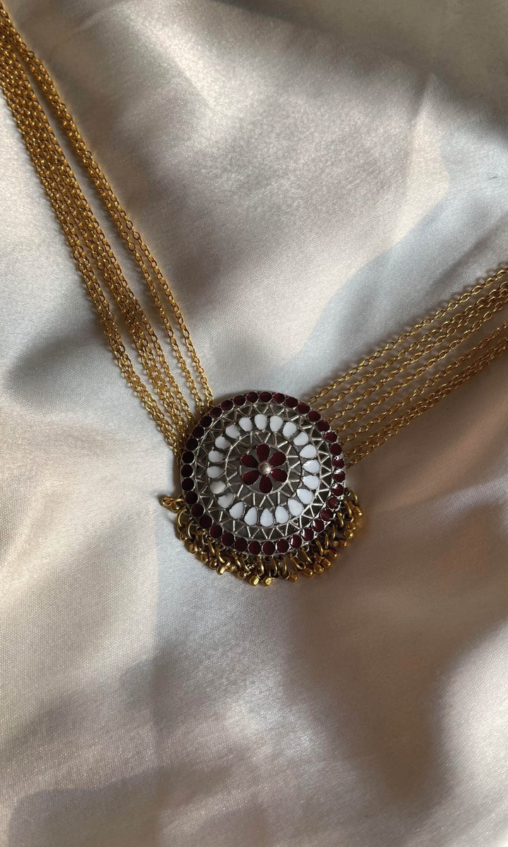 "Aaree Accessories: Unveiling Confidence through Timeless Beauty"