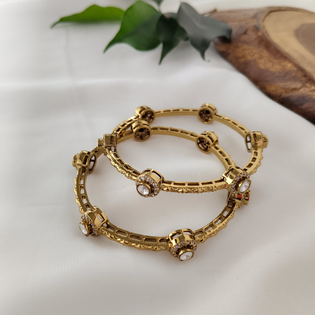 Diamond-Studded Gold Bangle Set