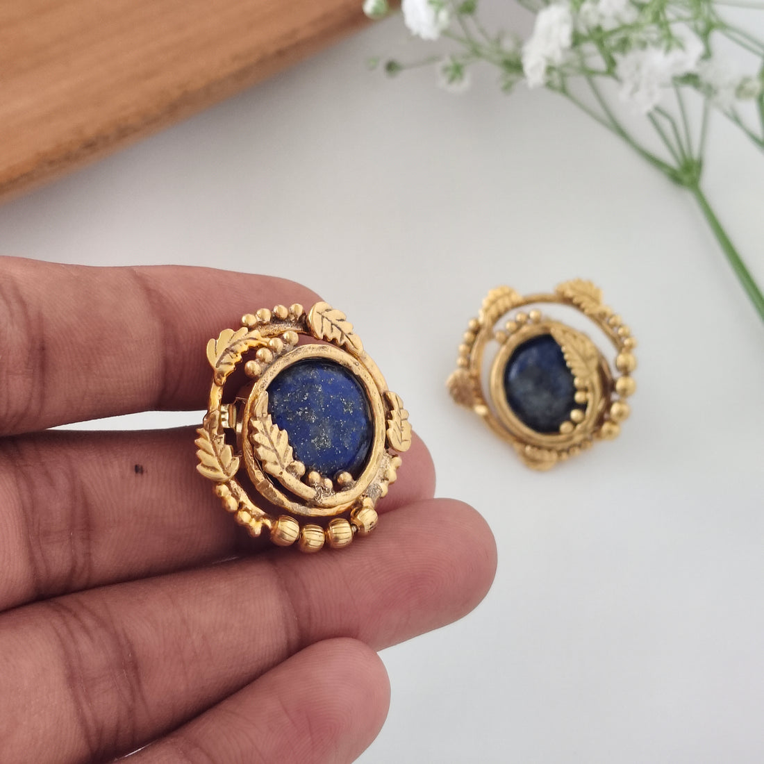 Golden Gaze earrings