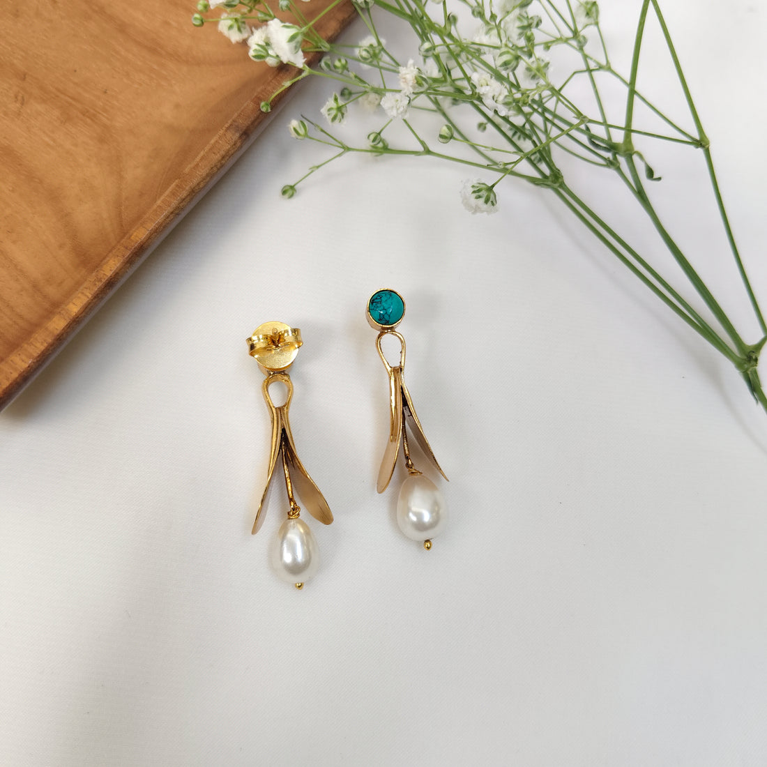 Shimmering Teardrops Earring