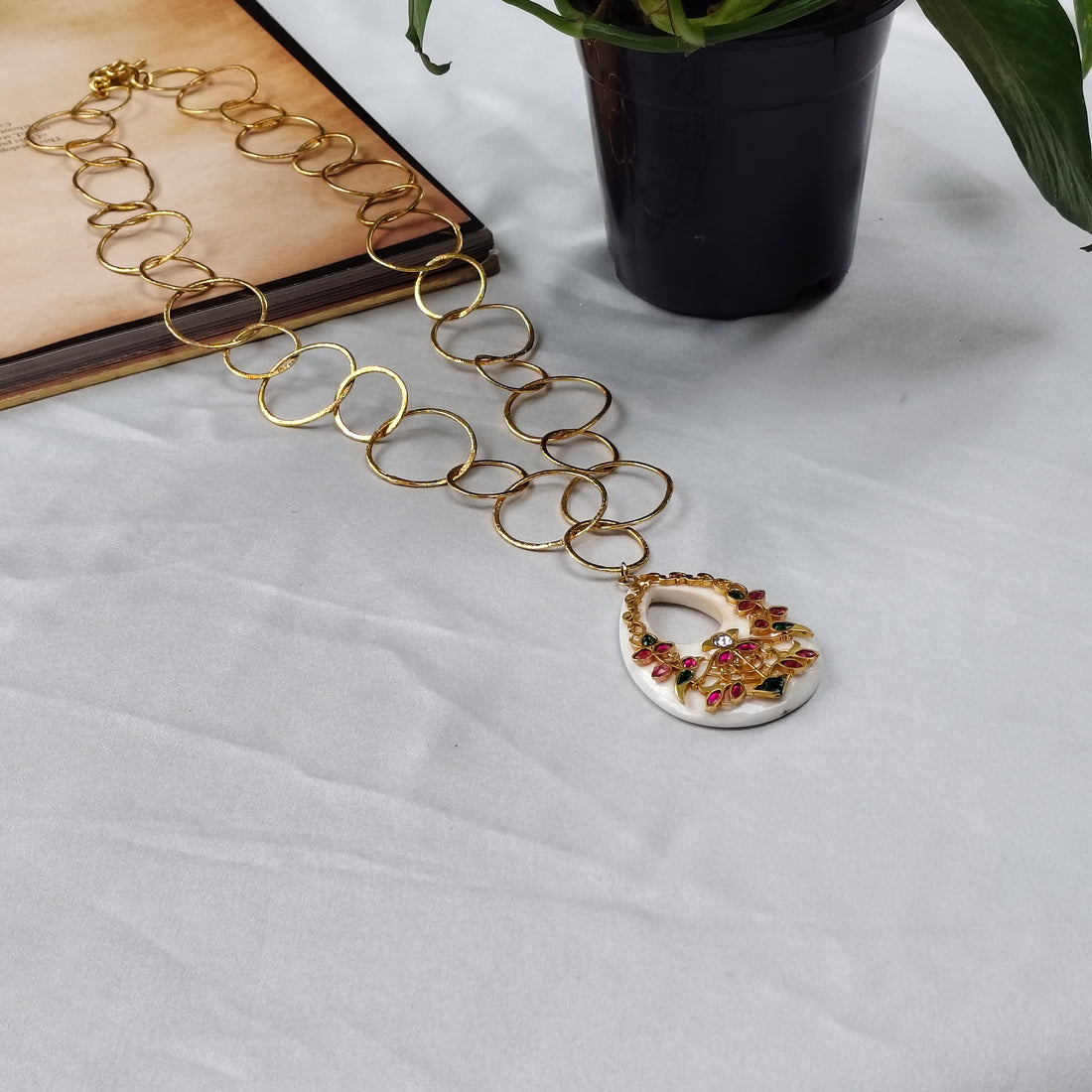 Radiant Circle Necklace