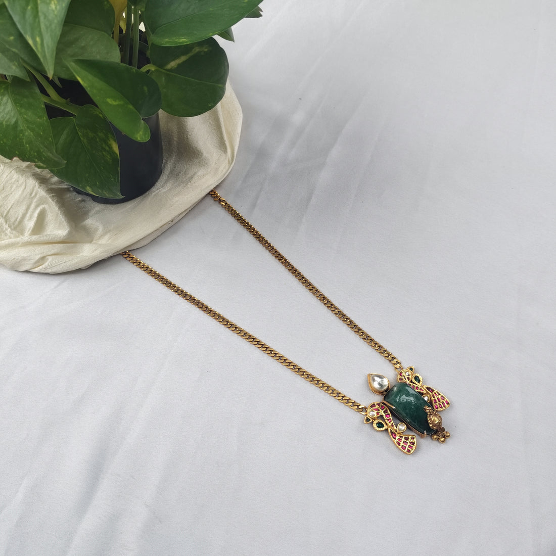 Emerald Elegance Necklace