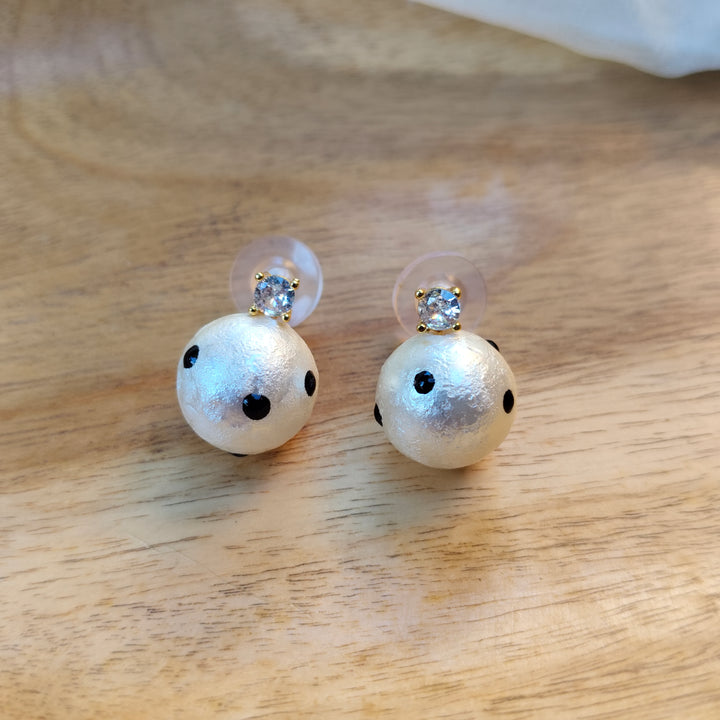 Minimalist Pearl Studs