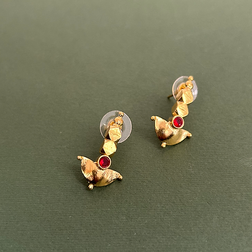 Kaanthi Earrings