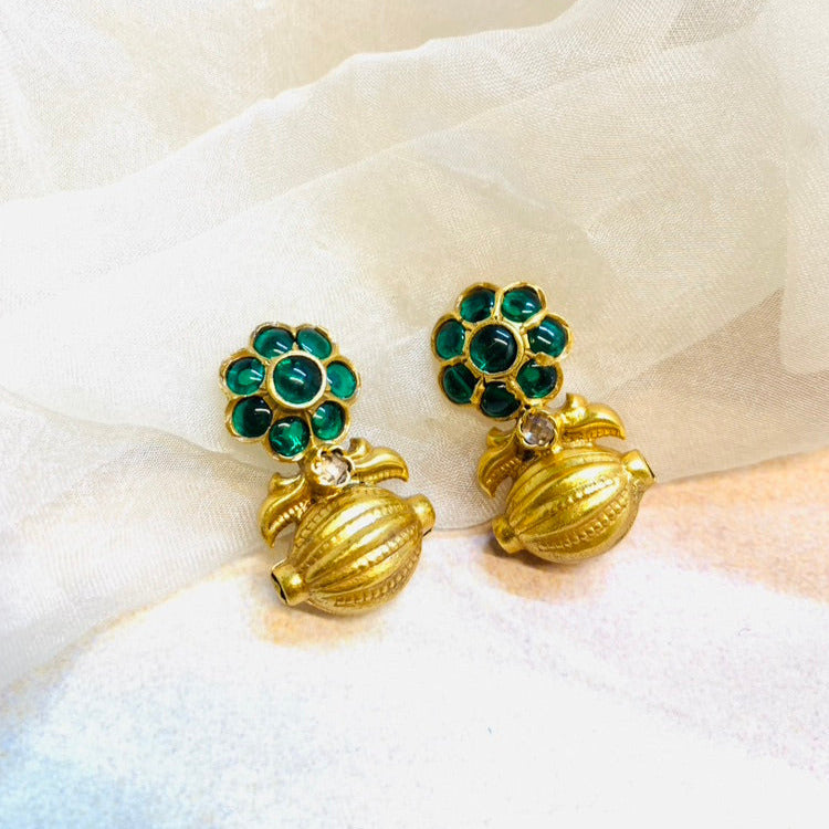 Gundu Green Floral Earrings