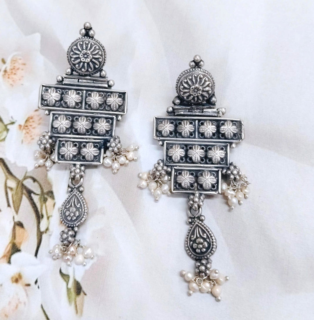 Noorvi Silver Earrings