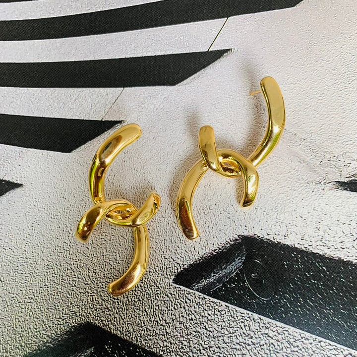 Dappercy Earrings