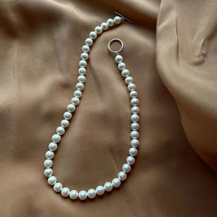 Classic Pearl Necklace