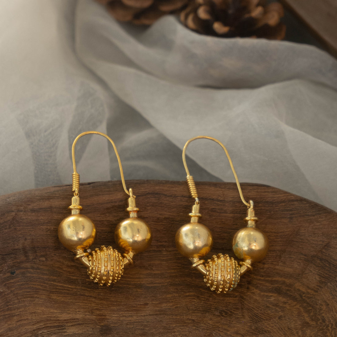 Gundu Ball Hoops Earring