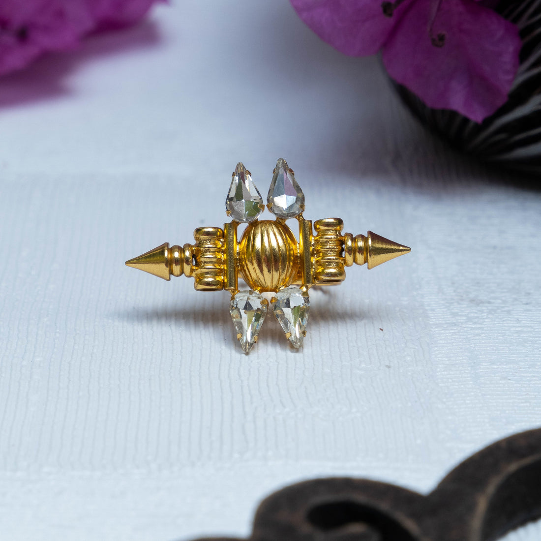 White Gundu Kaman Ring