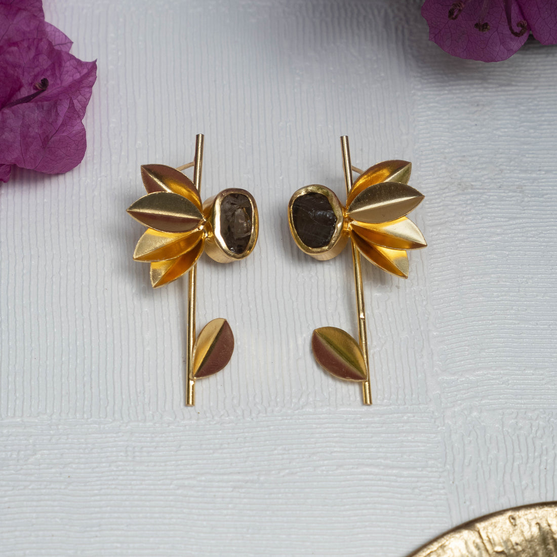 Hand Fan Earrings- Black