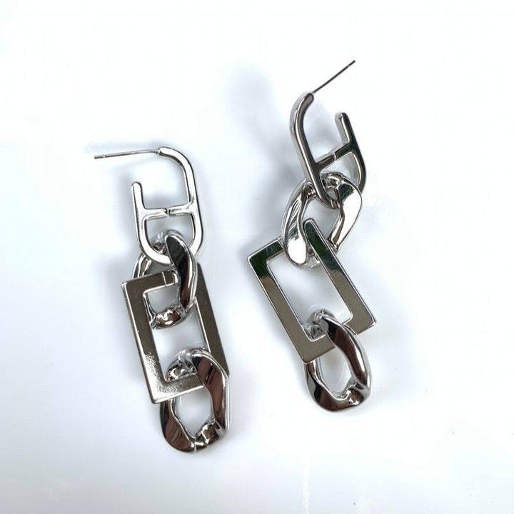 Moda Dangle Earrings