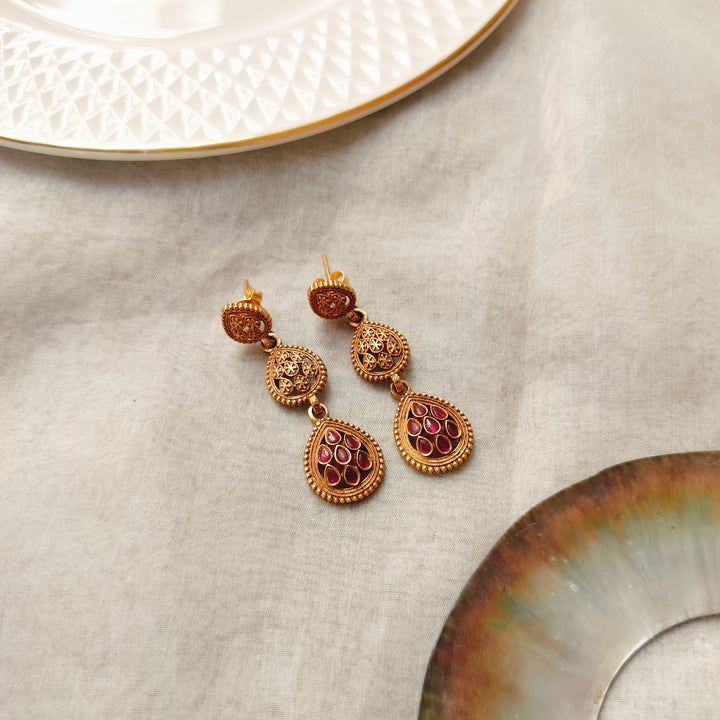 Kundan Lathika Earrings