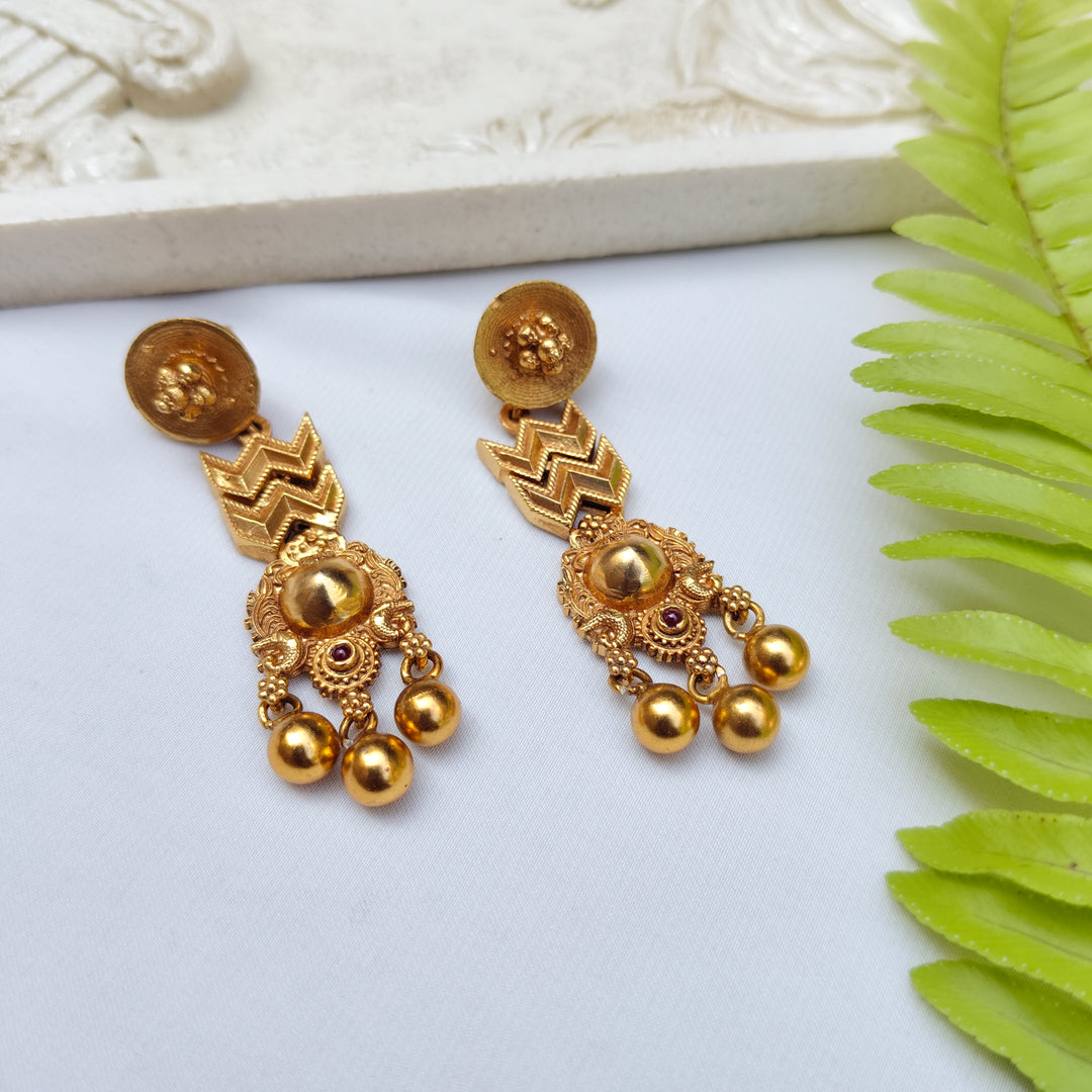 Aavriti Silver Earrings