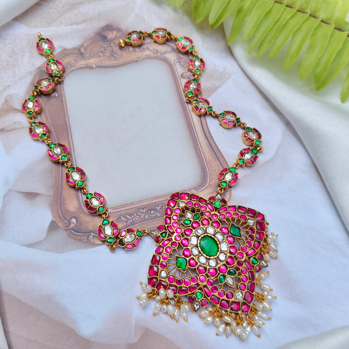 Ishaan Silver Necklace