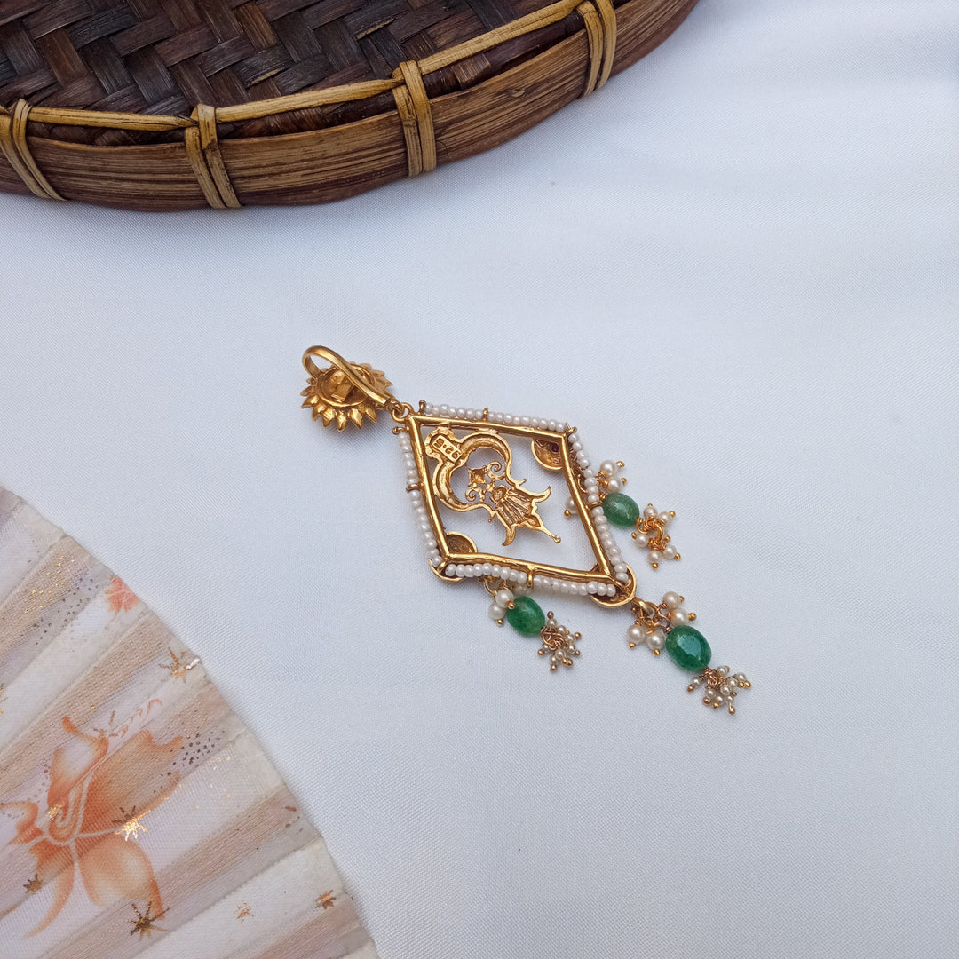 Shanaya Silver Pendent