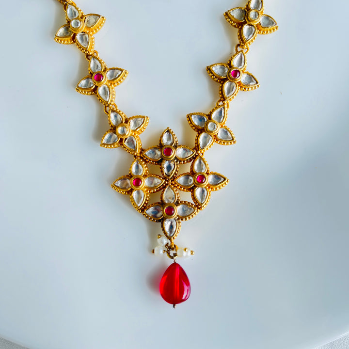 Tejasvi Lustre Silver Necklace