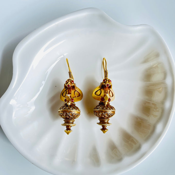 Gulnaar Silver Earrings