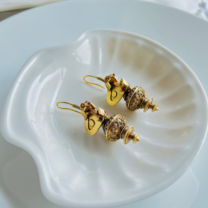 Gulnaar Silver Earrings