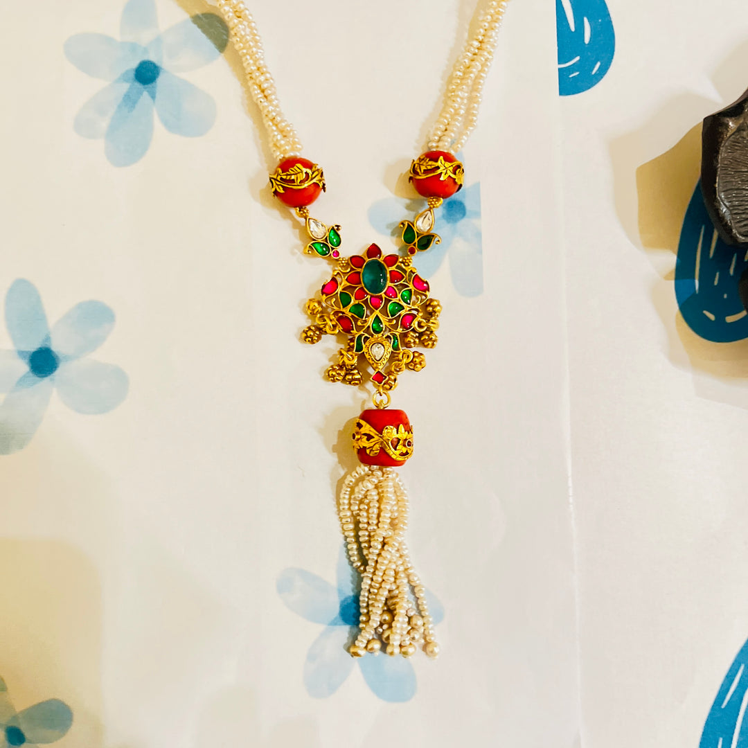 Eternal Glow Silver Necklace