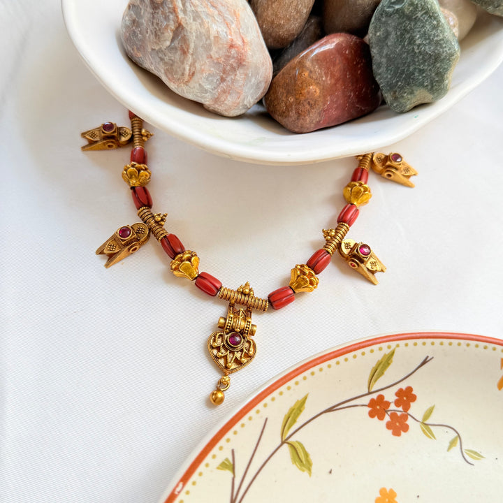 Manjari Silver Necklace