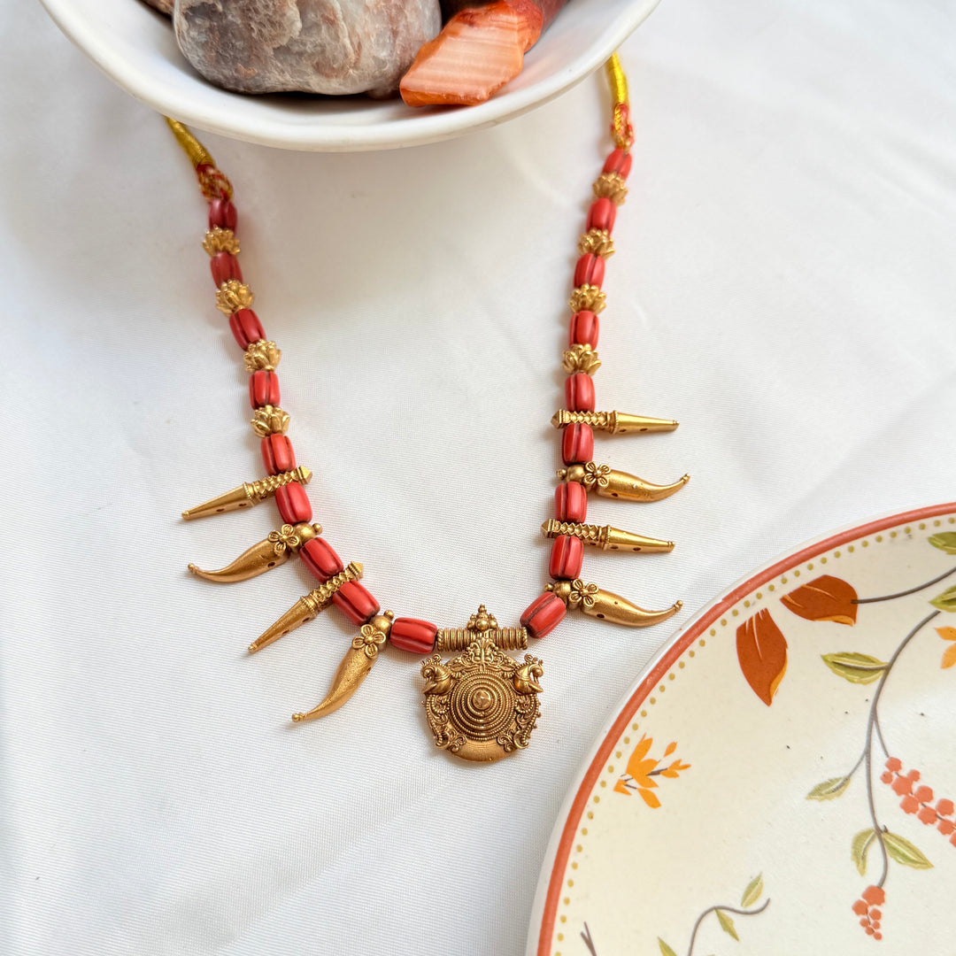 Dakshita Silver Necklace