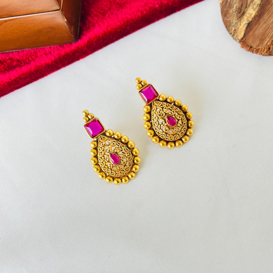 Aarnika Silver Earring