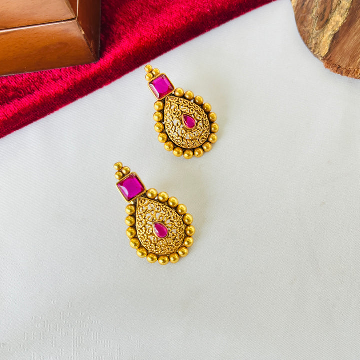 Aarnika Silver Earring