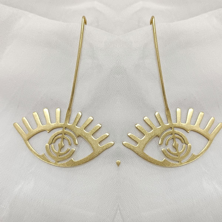 Eye Hanging Earrings