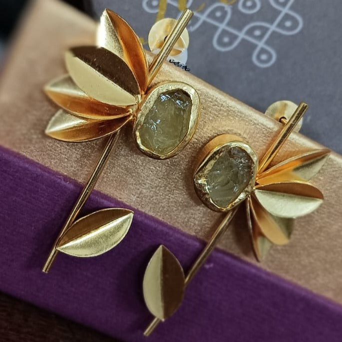 Hand Fan Earrings