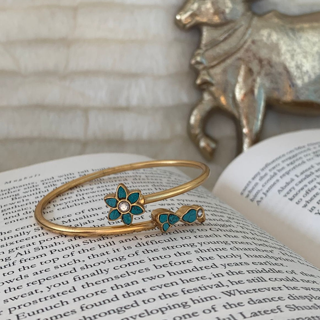 Turquoise Small bird with floral kada