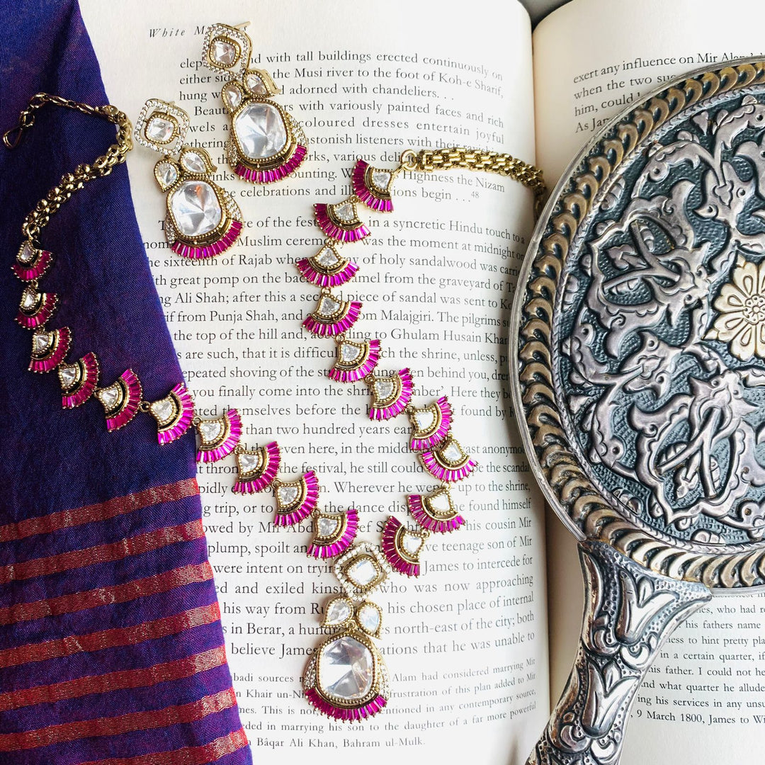 Haath Pankha Necklace Set