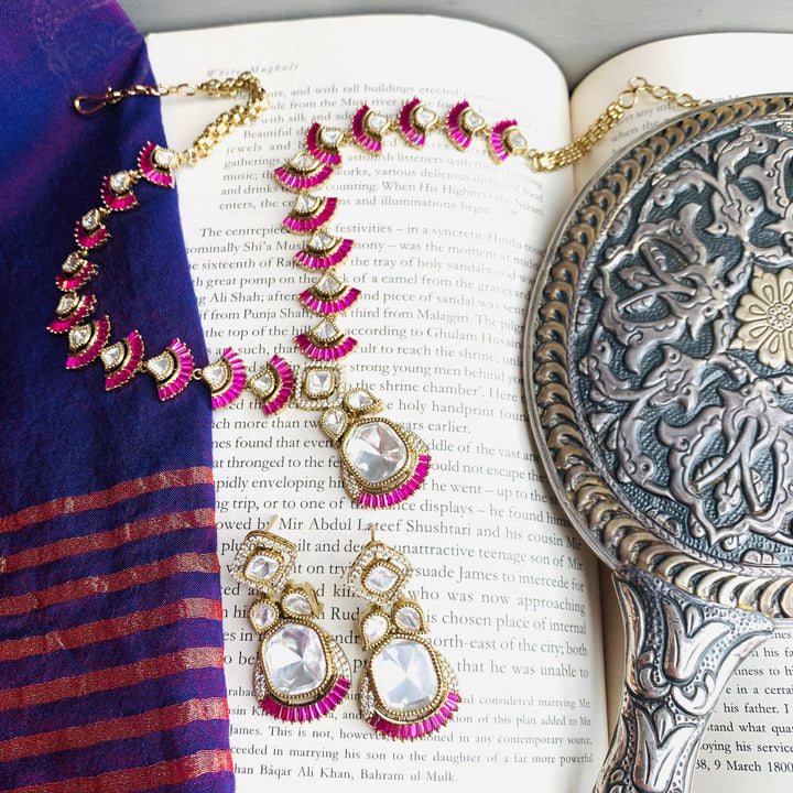 Haath Pankha Necklace Set