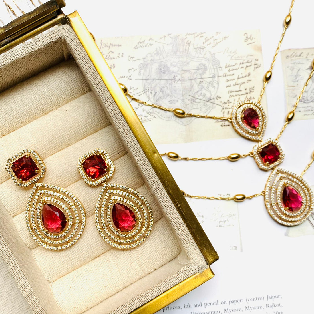 Red Mystic Glamour Necklace with Earrings