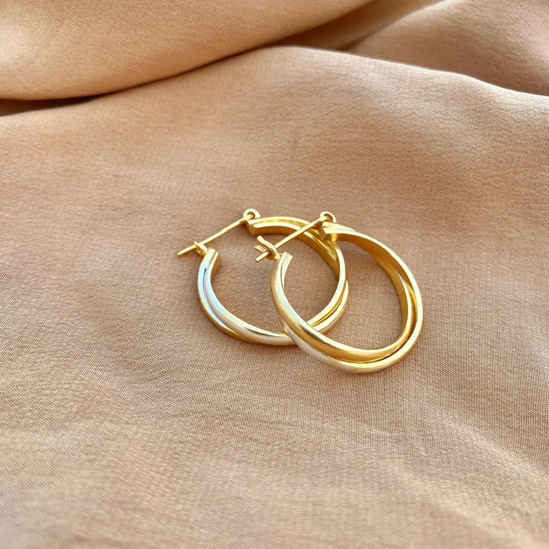 Dual Tone Hoops