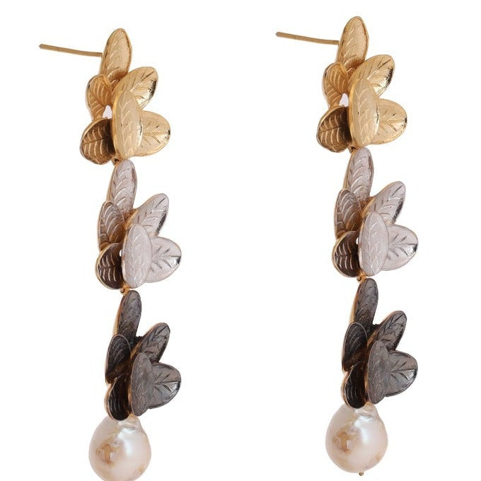 Three Leaf Pearl Hanging