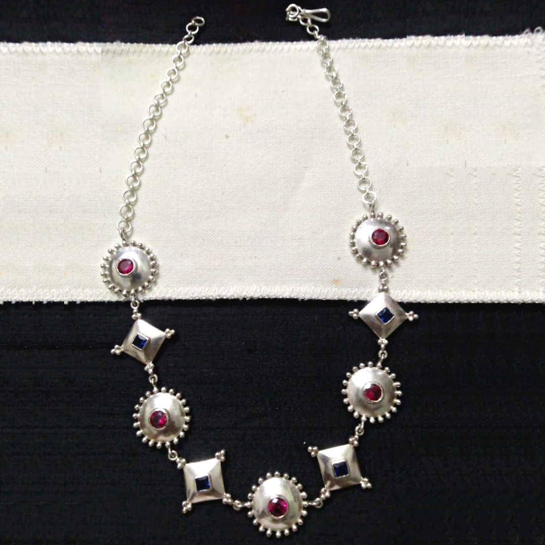 Chand-Tara Choker