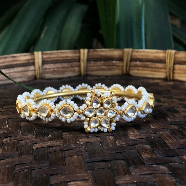 Floral Pearl Lace Kada