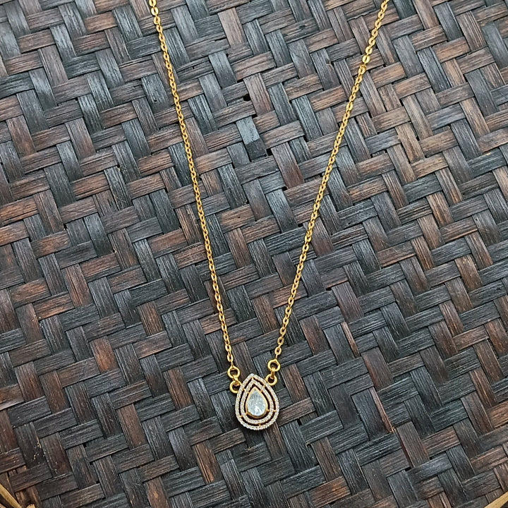 Drop Pendant with Chain