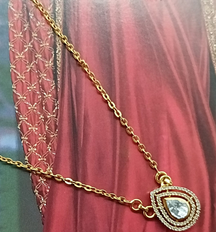 Drop Pendant with Chain