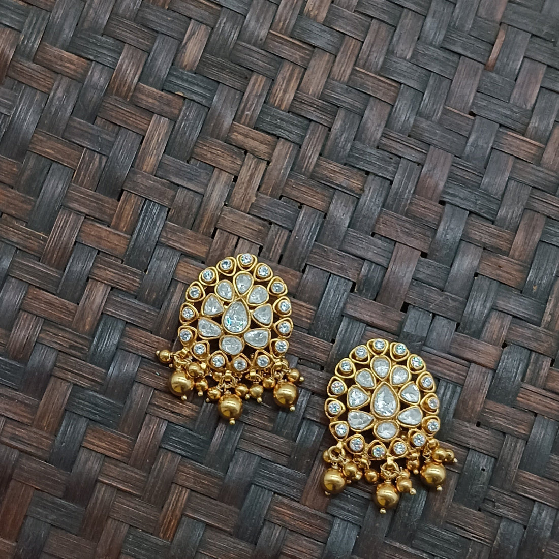 Haniya Studs