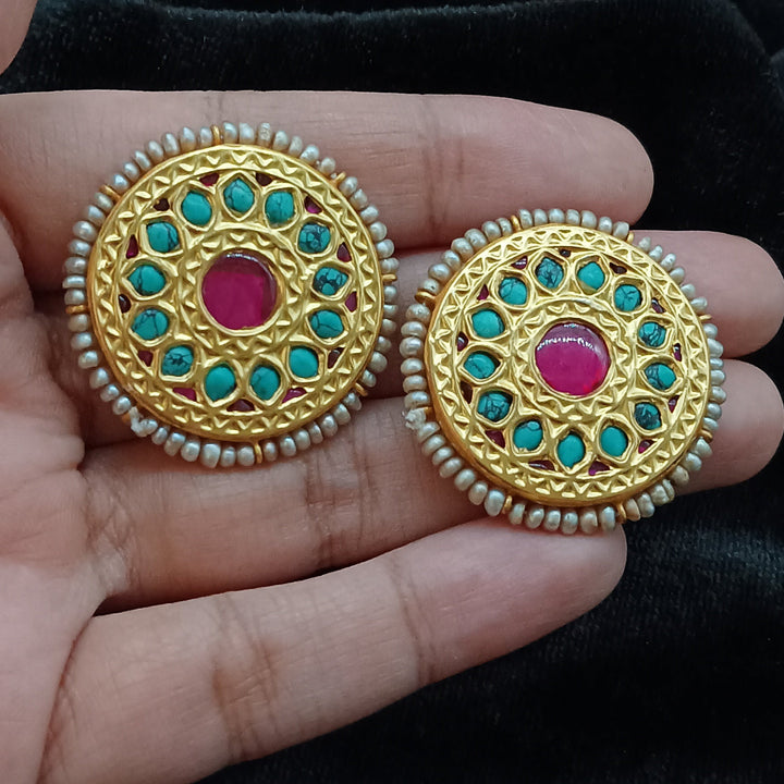 Vasanti Studs