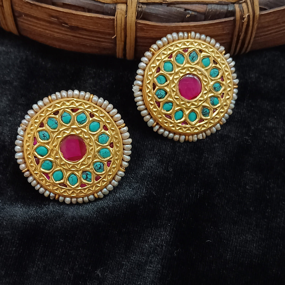 Vasanti Studs