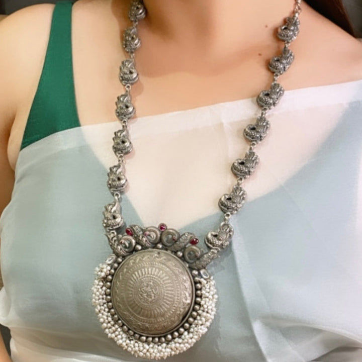 Peacock Pearl Lace Thali Necklace